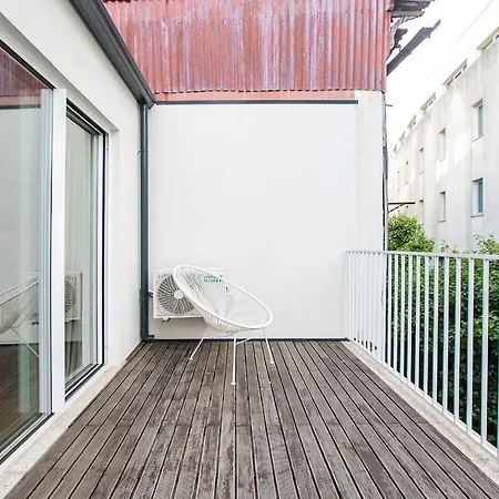 Lovelystay - Cozy 1br In Santa Catarina W/ Balcony