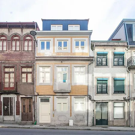 شقة Lovelystay - Cozy 1br In Santa Catarina W/ Balcony *