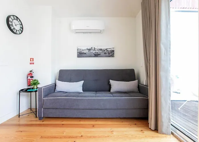 شقة Lovelystay - Cozy 1br In Santa Catarina W/ Balcony