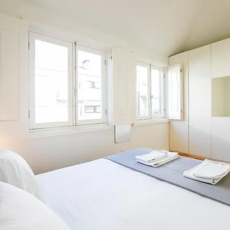 Lovelystay - Cozy 1br In Santa Catarina W/ Balcony *