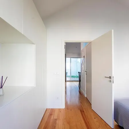 Lovelystay - Cozy 1br In Santa Catarina W/ Balcony *