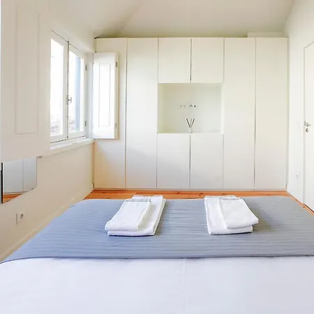 Lovelystay - Cozy 1br In Santa Catarina W/ Balcony Apartment *