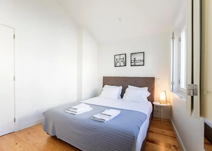 Lovelystay - Cozy 1br In Santa Catarina W/ Balcony Apartamento Oporto